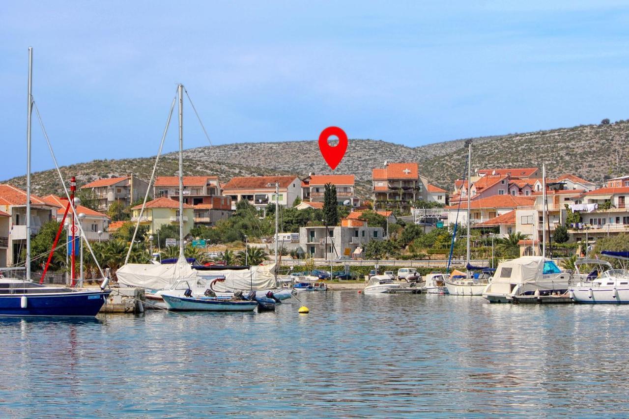 Apartments And Rooms With Parking Space Marina, Trogir - 5953 Extérieur photo