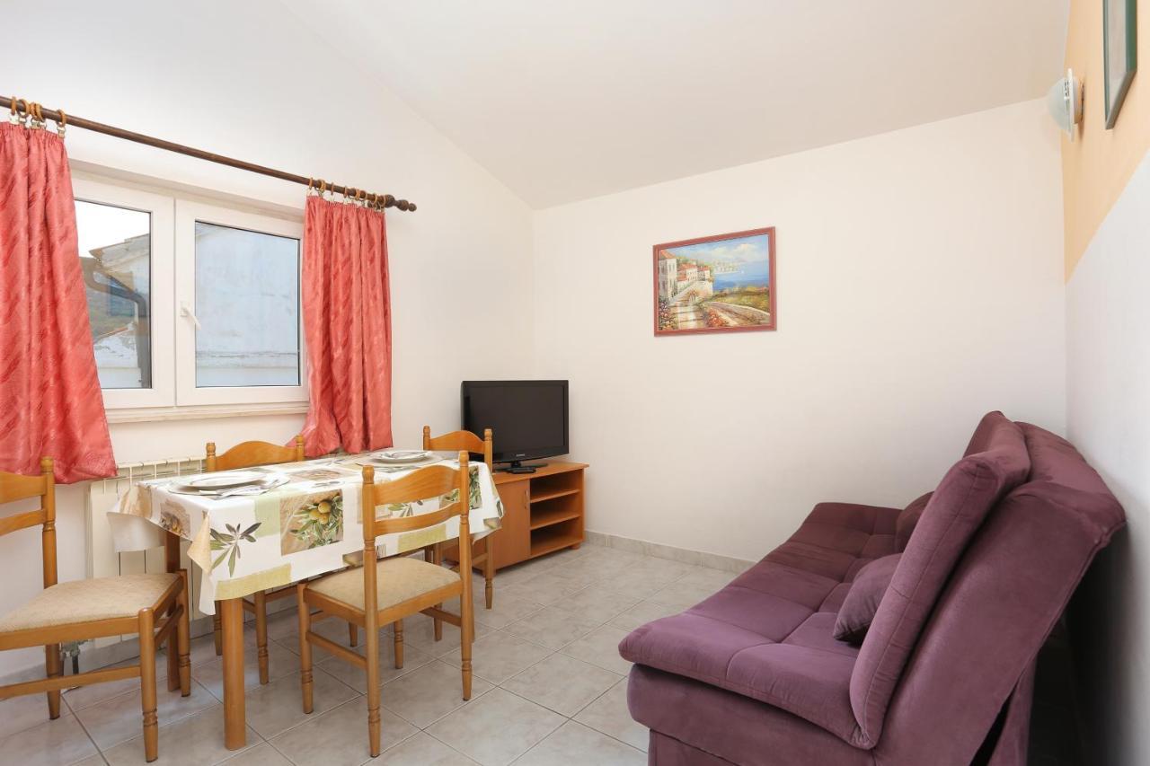 Apartments And Rooms With Parking Space Marina, Trogir - 5953 Extérieur photo