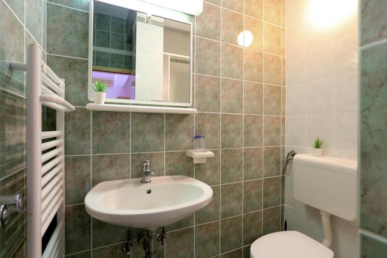 Apartments And Rooms With Parking Space Marina, Trogir - 5953 Extérieur photo
